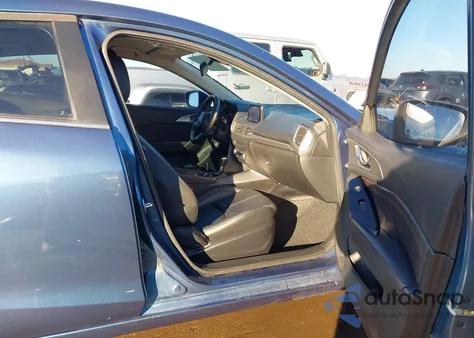 2017 Mazda Mazda3 Touring z USA, uszkodzony, nr VIN JM1BN1V73H1103120